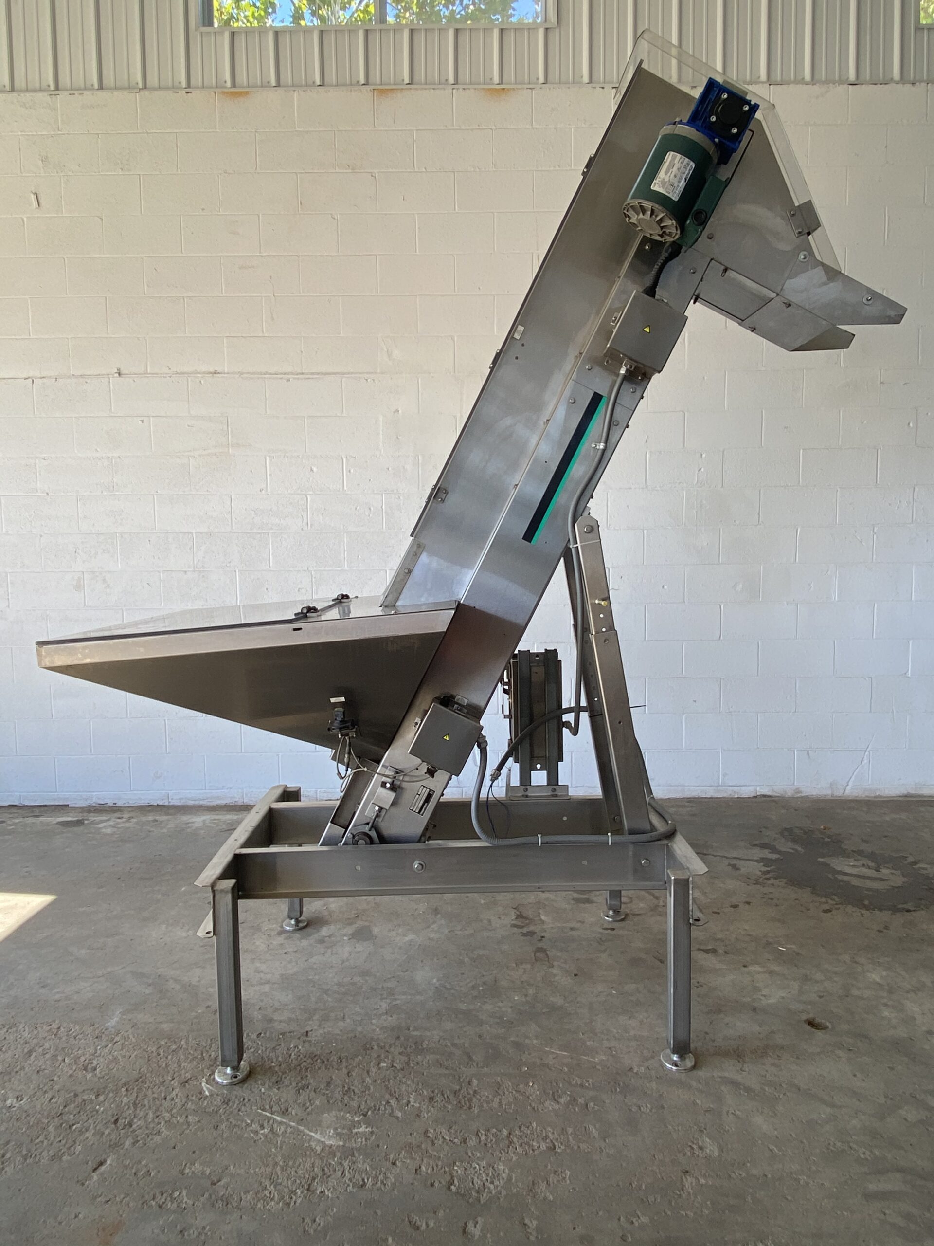 Cap Sorter and Feeder with Elevator image 6