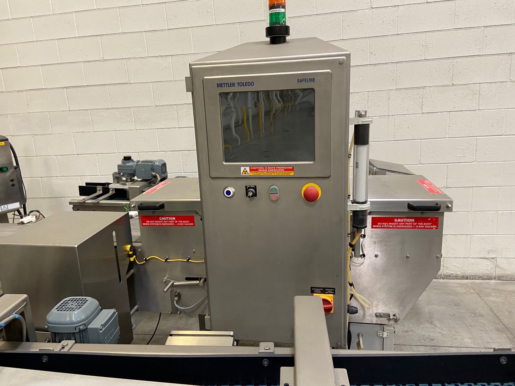 SAFELINE X-RAY MACHINES image 2
