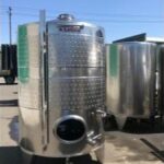 1100 gallon closed top jacketed storage tank