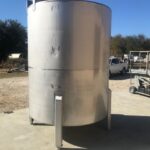 2500 Gallon Vertical Stainless Steel Mix Tank
